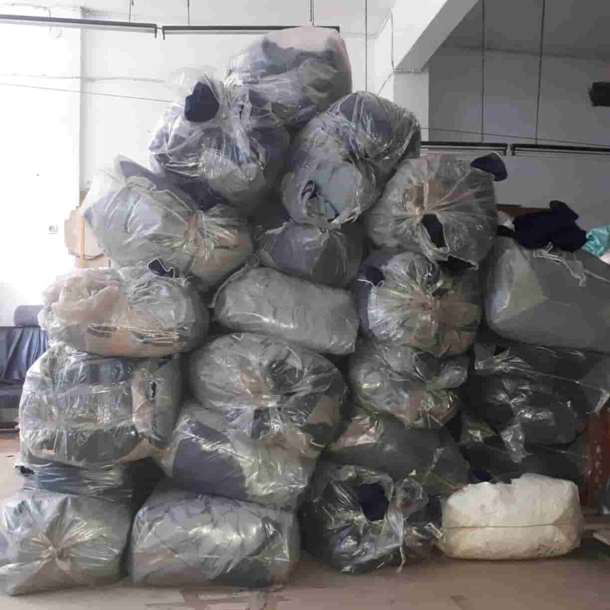 parti-mali-kot-kumas-buyuk-parca Parti Malı Kot Kumaş Büyük Parça