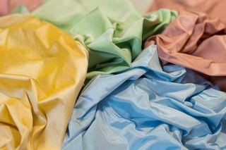 Sentetik Kağıt Tafta Kumaş Parlak Renkler Saten