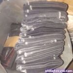 Koyu Gri Renk Yıkanmış Kot Kumaş - Serili Halde Katlanmış Üst Üste Dizilmiş Halde - 125x55 cm Boyutlarında