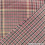 Ekose İskoç desenli kareli yünlü vintage retro antika old parça kumaş pamuklu elyaf üretimi ile üretilmiş.