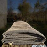 Gri renk, 9 ons likralı ince kot parça kumaş ürün görseli toptan parça kumaş satanlar İstanbul masa üstü çekim