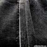 Siyah renk numune kimyasal taş yıkama denim kot parça kumaş yakın çekim ürün görseli