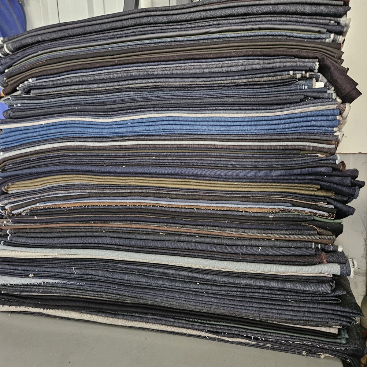 Buz Rengi Likralı Parça Denim Kumaş